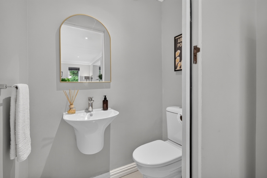 3 Bedroom Property for Sale in Tokai Western Cape